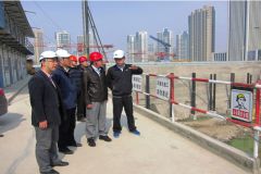 王大为执行董事检查五一工地安全