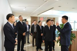 中国海员建设工会党组成员武建光一行到青岛国际航运中心调研指导楼宇党建工作